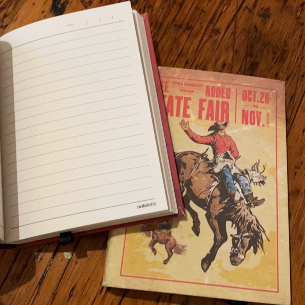 Two Noteletts Retro Journals - Picture 3 of 6